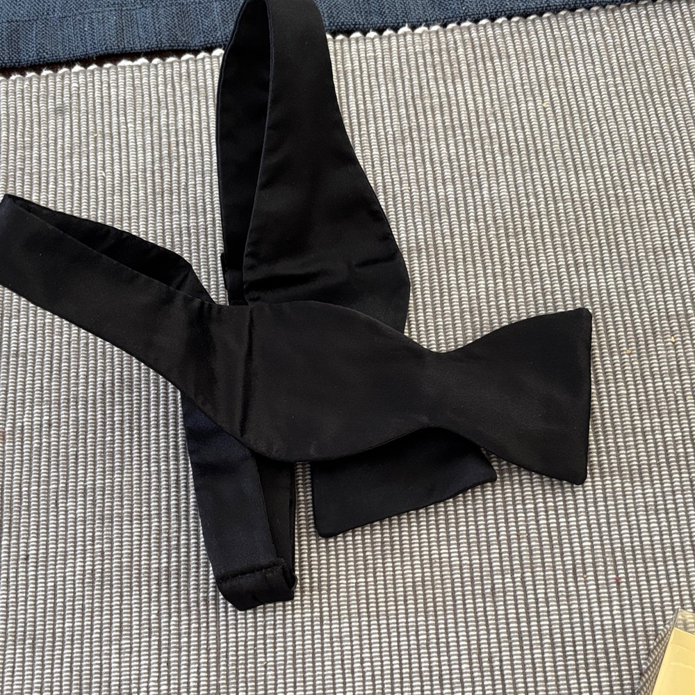Classic Black Bow Tie